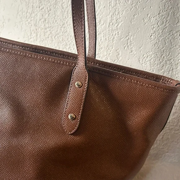 COACH City Brown Leather Tote Bag - Picture 3 of 11